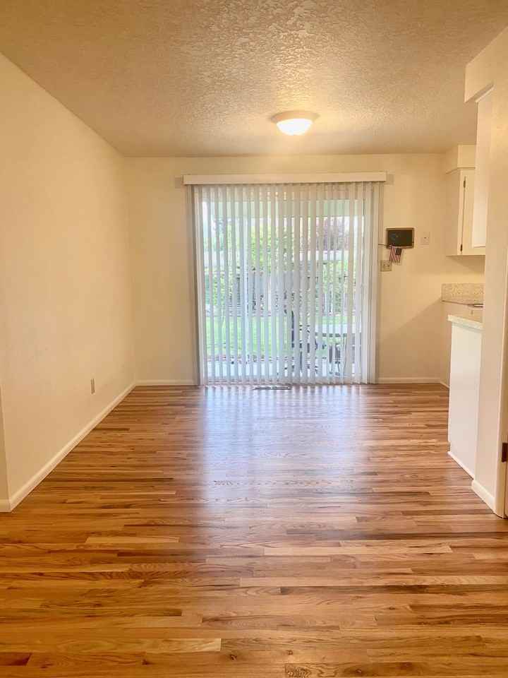 7003 W Brentwood Dr #1 - Photo 3 of 16