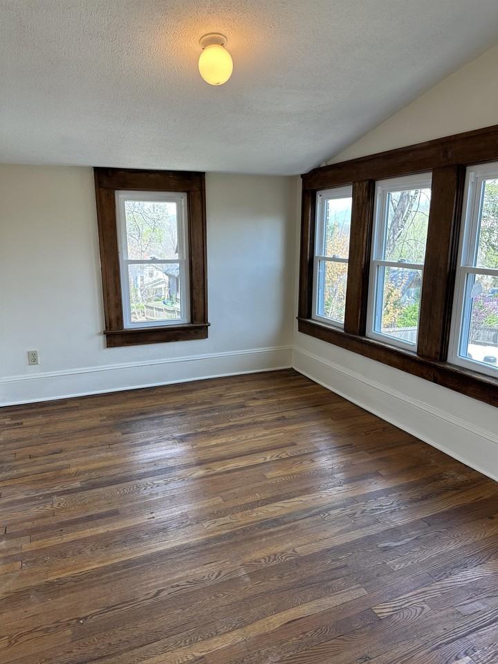 891 Haywood Rd #1 - Photo 3 of 8