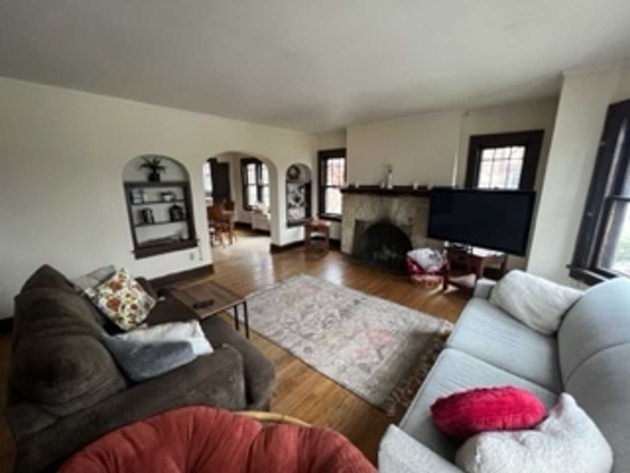 2005-2007 University Ave - Photo 4 of 14