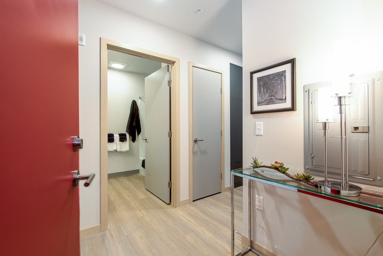 Zephyr Apartments - Photo 7 of 26