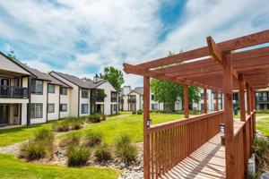 featured image of 320 Chinook Avenue