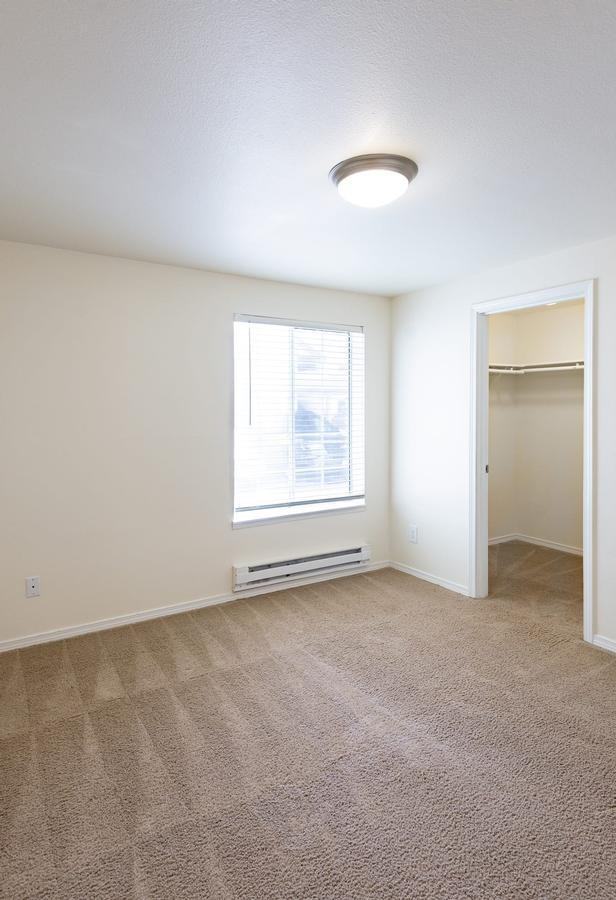 320 Chinook Ave - Photo 7 of 29