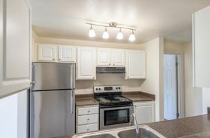 featured image of 320 Chinook Ave