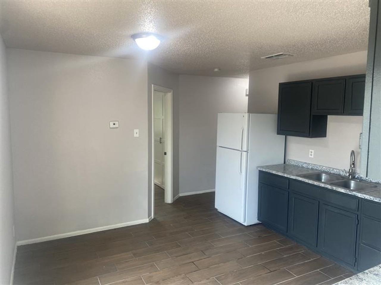 1407 Churing Dr - Photo 5 of 15
