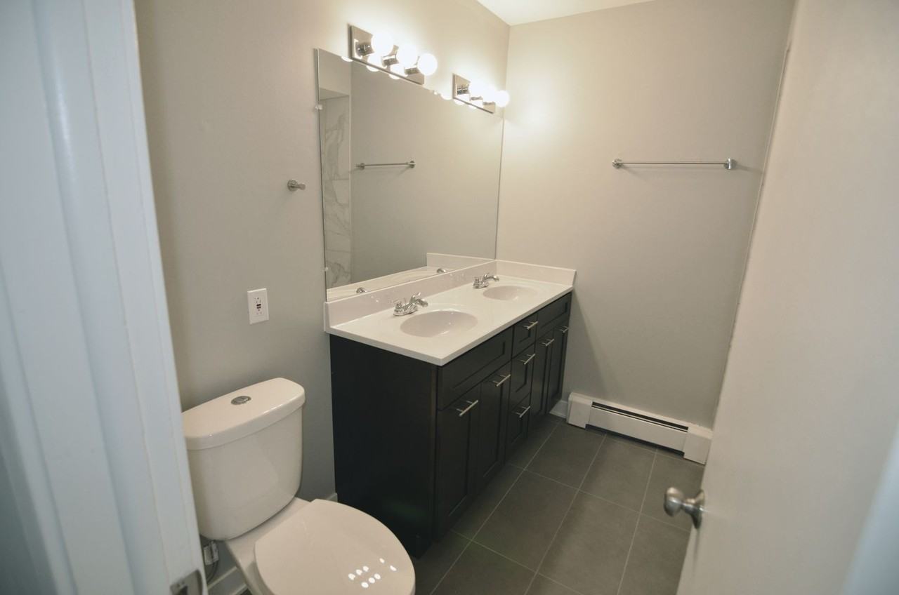 Victory Park Apartments - Photo 7 of 21