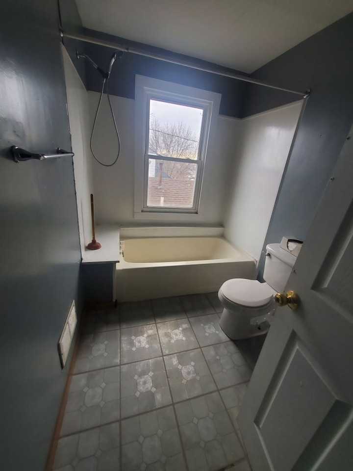 52 Fernwood Ave - Photo 3 of 11