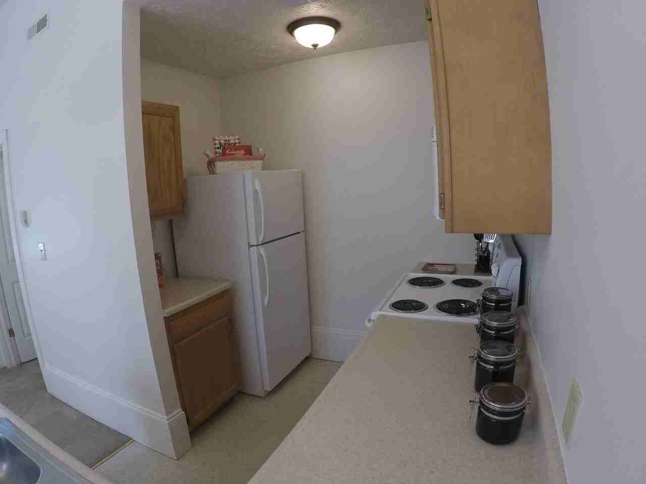 220 S 6th St (Maison de Ville) - Photo 5 of 20