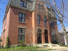 220 S. 6th St. (Maison de Ville) - Photo 1 of 1