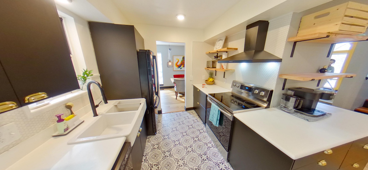 1726 Plymouth Rd - Photo 2 of 16