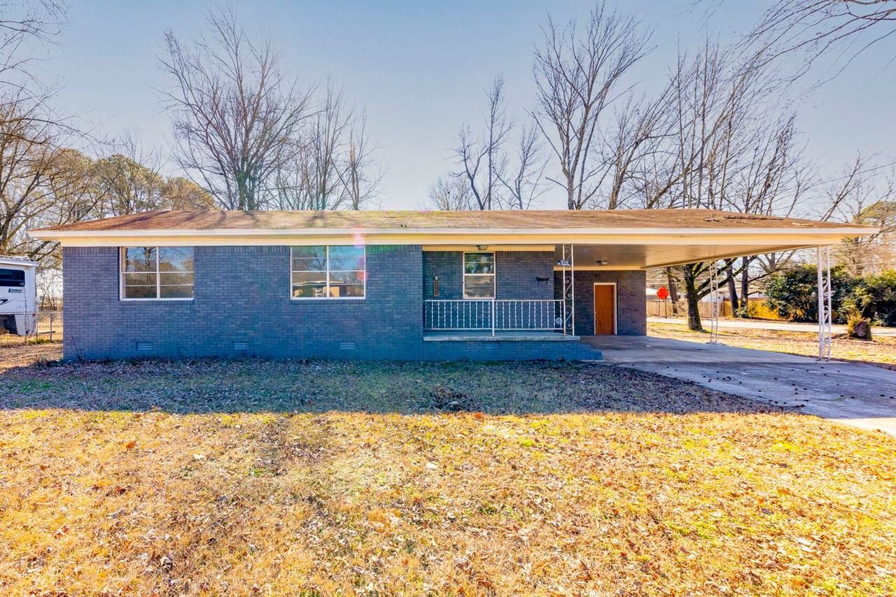 1809 W Center Ave - Photo 2 of 31