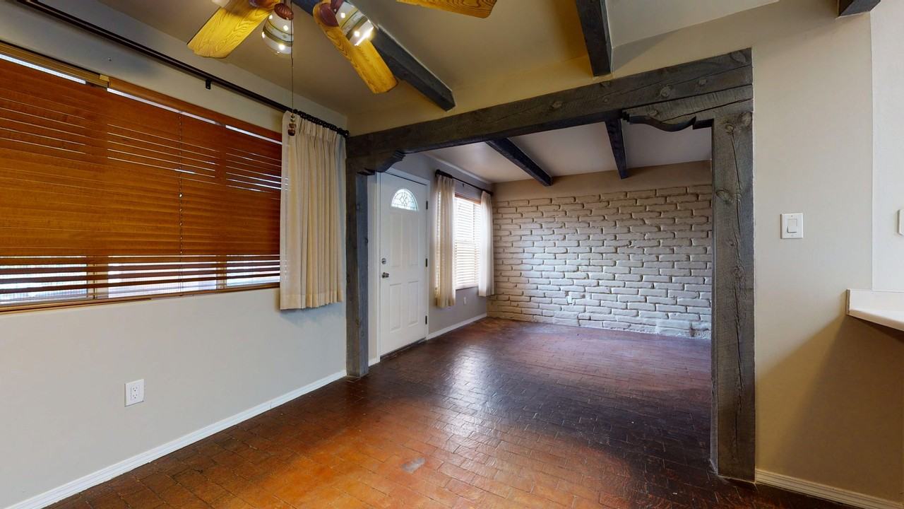 2614 Los Tomases Dr Nw - Photo 3 of 35