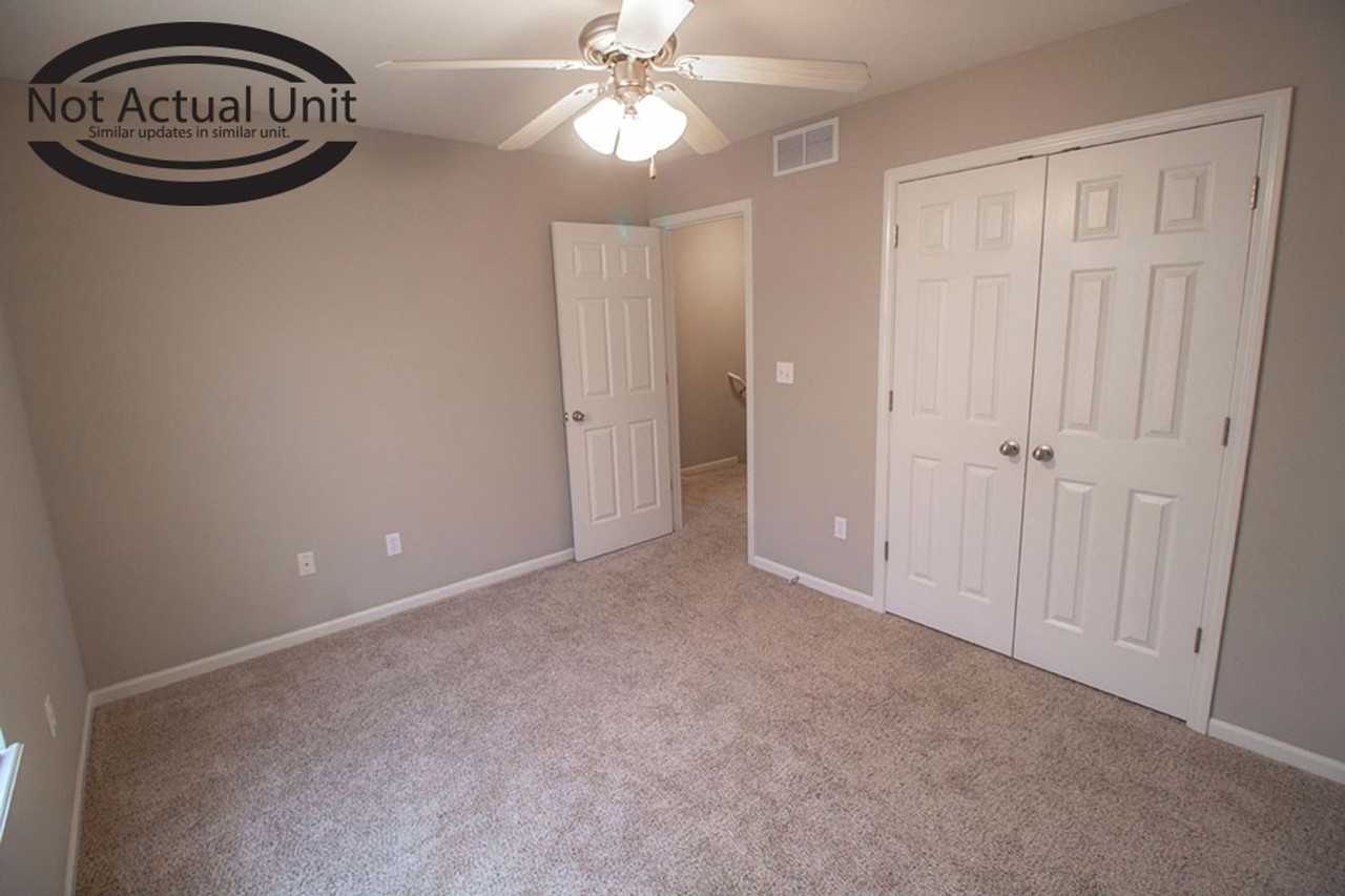 4008 Snowy Owl Dr - Photo 3 of 36