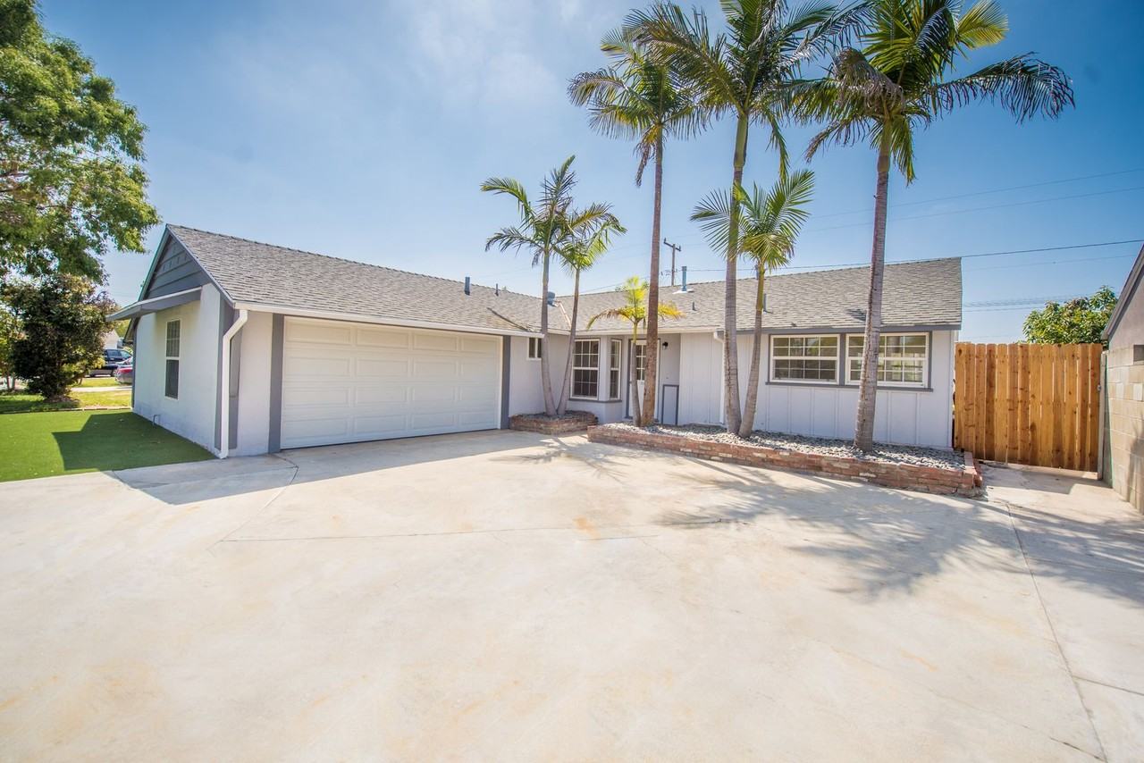 2944 W Skywood Cir - Photo 4 of 41