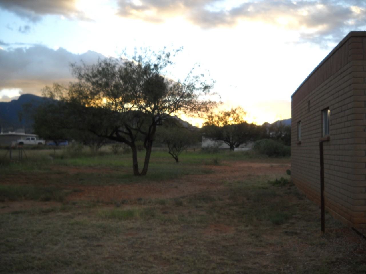 4856 S Santa Claus Ave - Photo 6 of 50