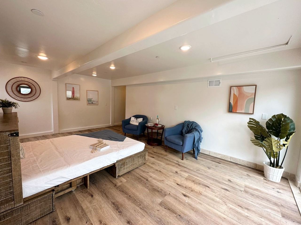 249 N Vulcan Ave - Photo 6 of 18