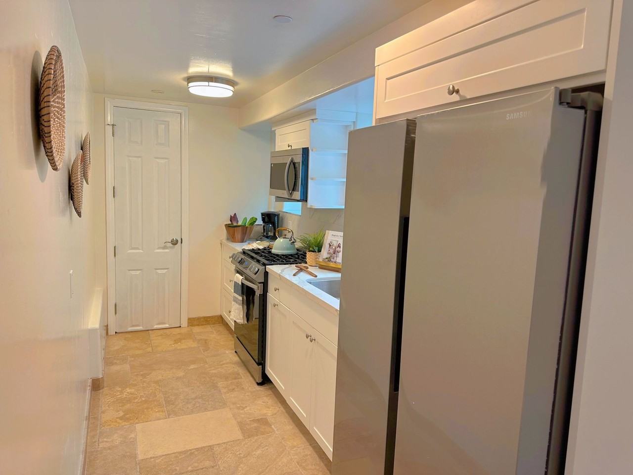 249 N Vulcan Ave - Photo 7 of 18