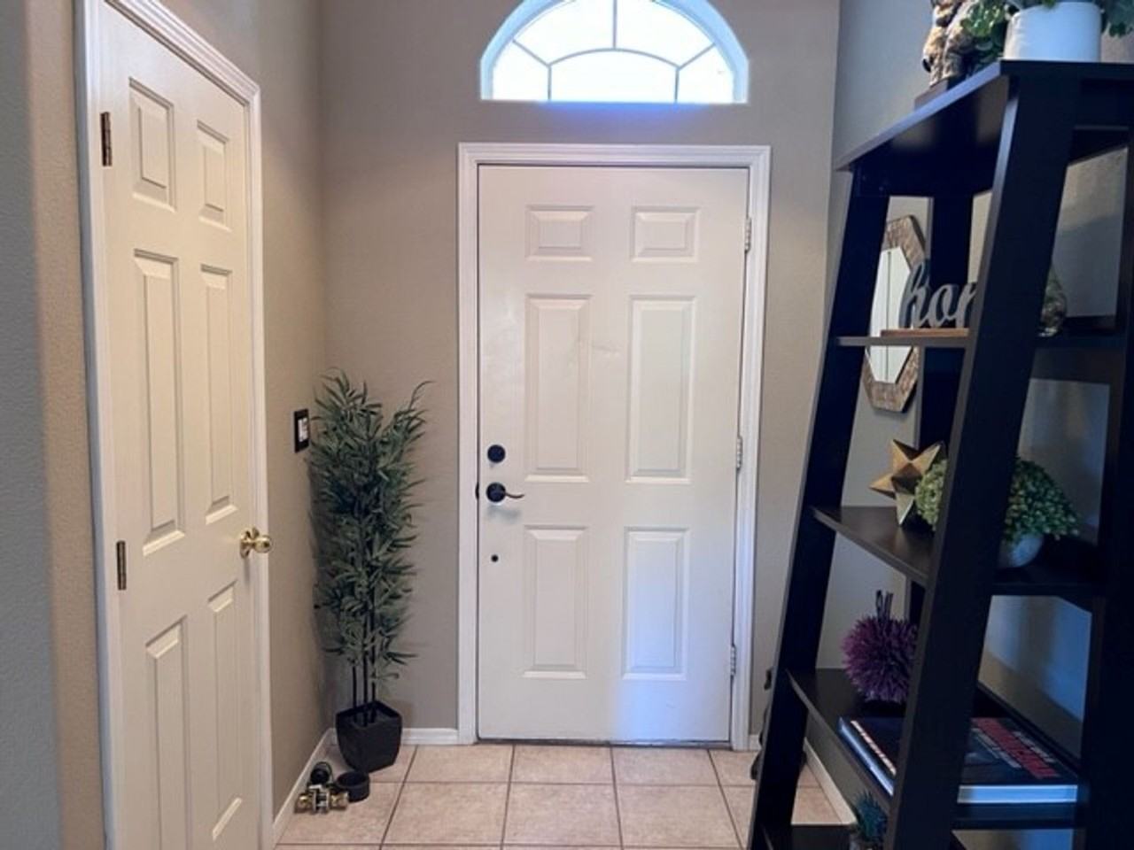 2926 Ladera Dr - Photo 3 of 36