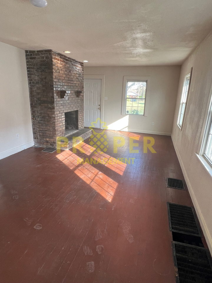 955 Burleigh Ave - Photo 2 of 6