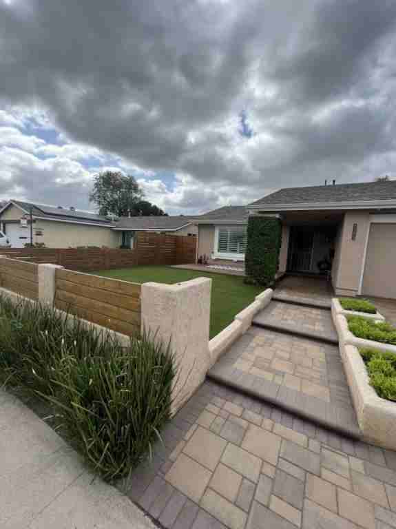 8909 Calliandra Rd - Photo 2 of 21