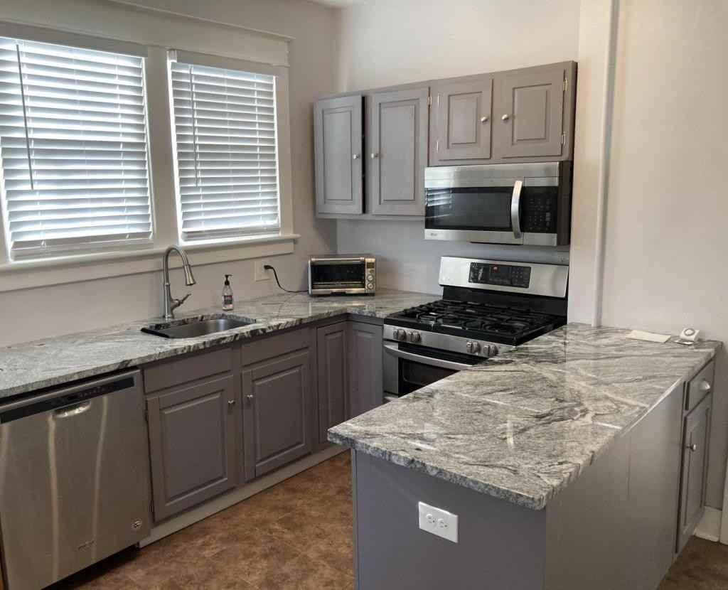 55 Ryckman Ave - Photo 3 of 11