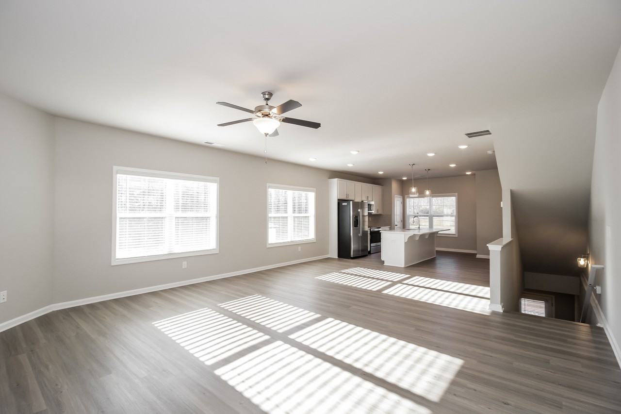 536 Elliston Pl - Photo 3 of 41