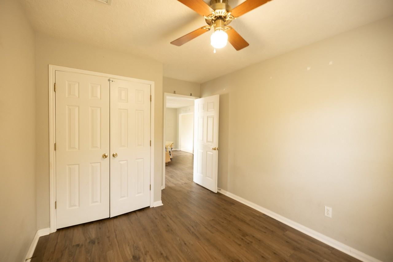 4484 Gaskamp Rd - Photo 3 of 19