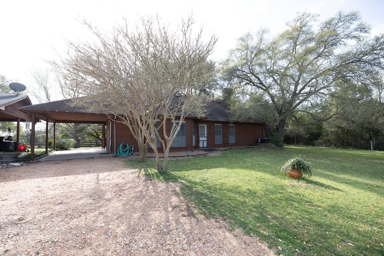 4484 Gaskamp Road - Photo 6 of 19