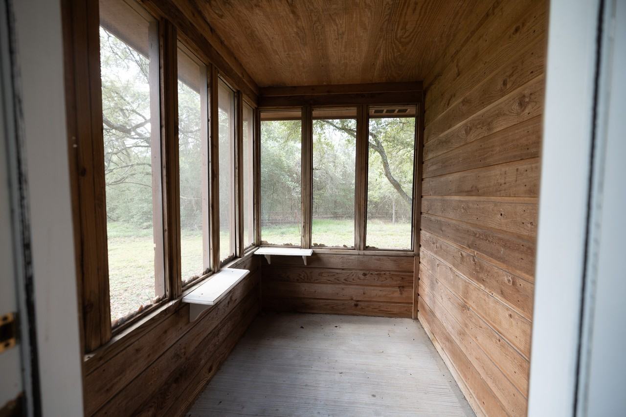 4484 Gaskamp Rd - Photo 7 of 19