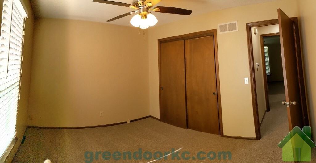 837 S Lindenwood Dr #837 - Photo 2 of 12