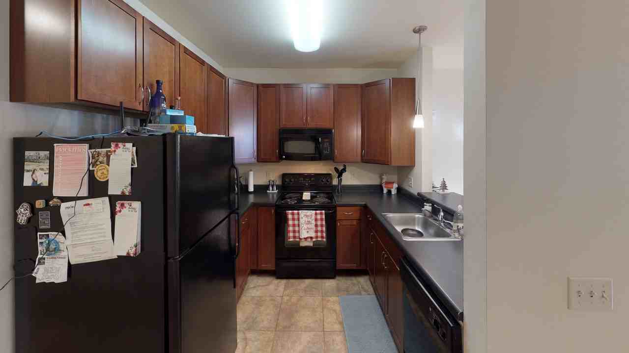 301 S Livingston St - Photo 7 of 19