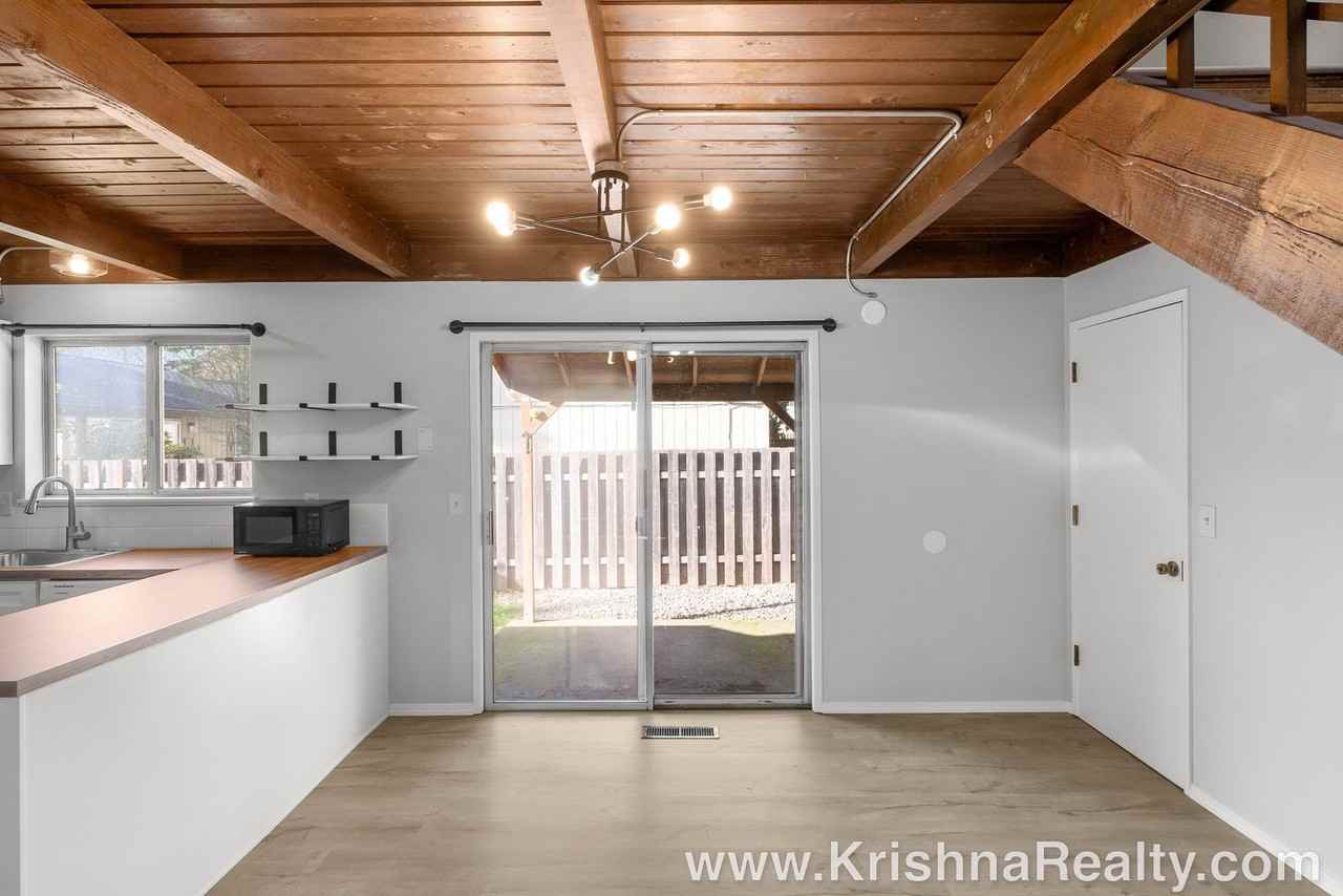 9957 Sw Scott Ct - Photo 7 of 23