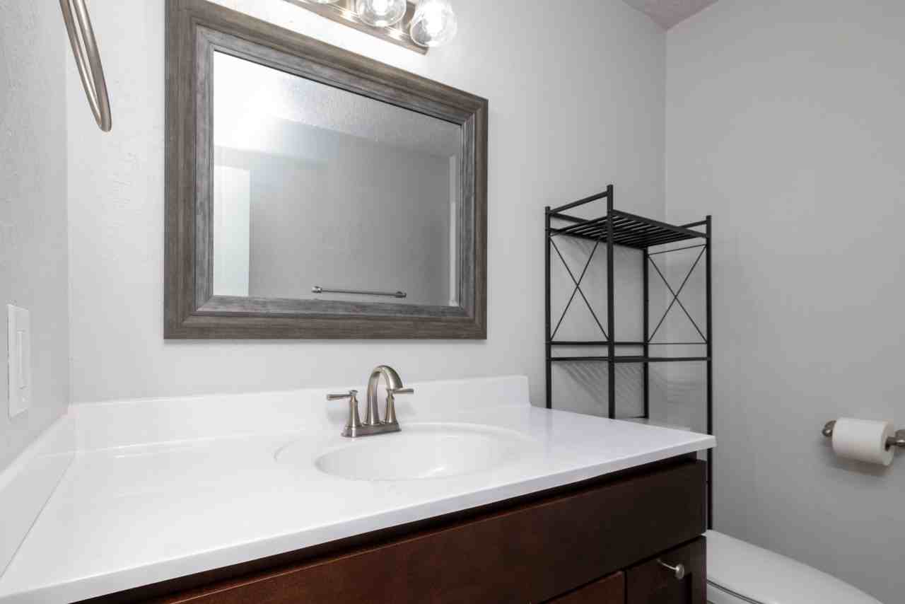 2438 N Graham Dr - Photo 7 of 26