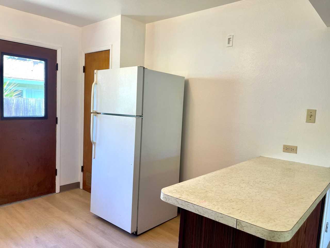 8358 Park Ave - Photo 5 of 10