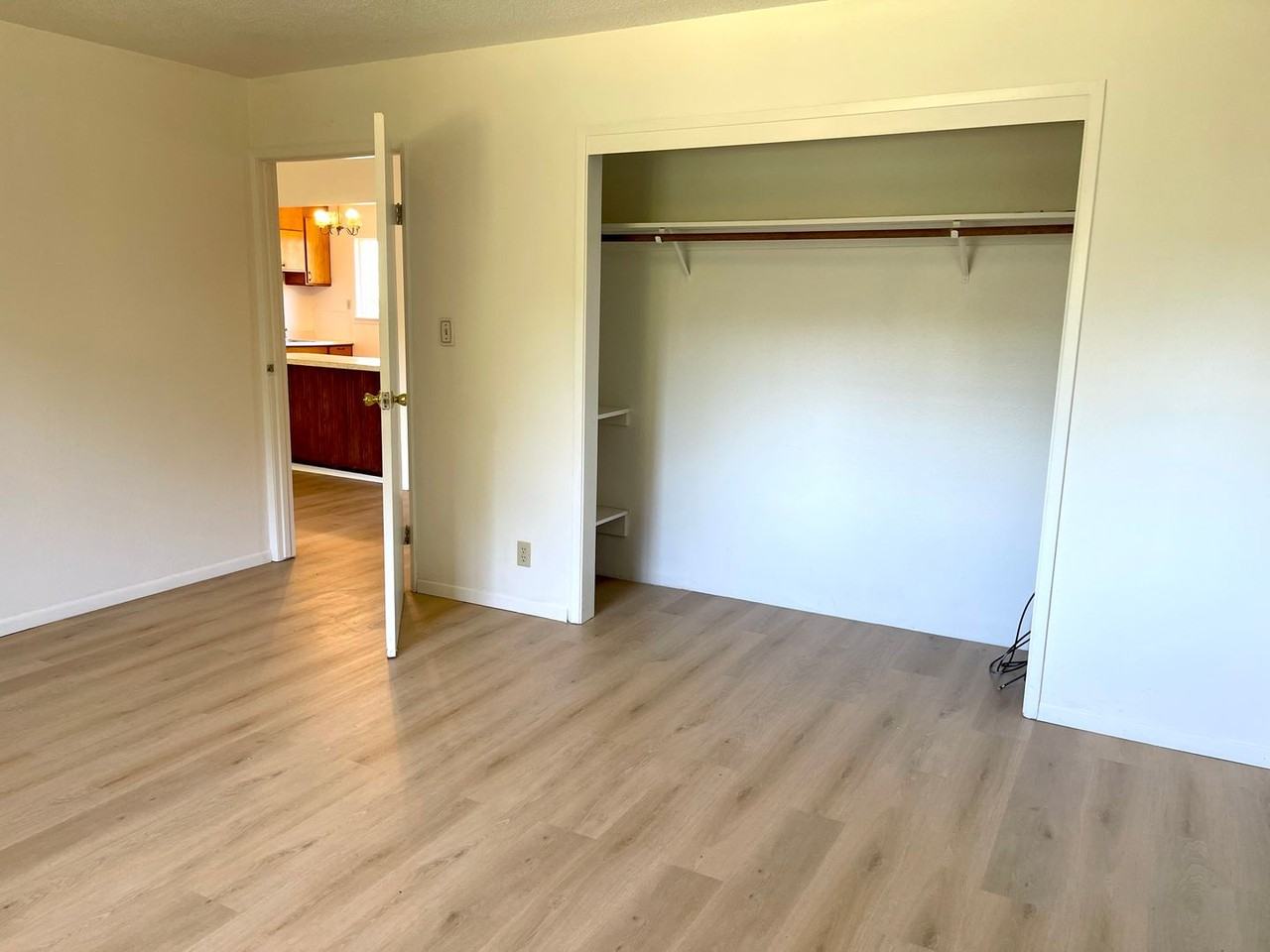 8358 Park Ave - Photo 6 of 10