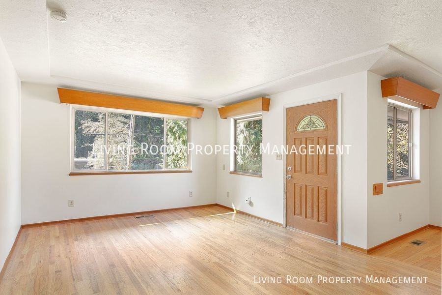 9015 Ne Skidmore St - Photo 2 of 18