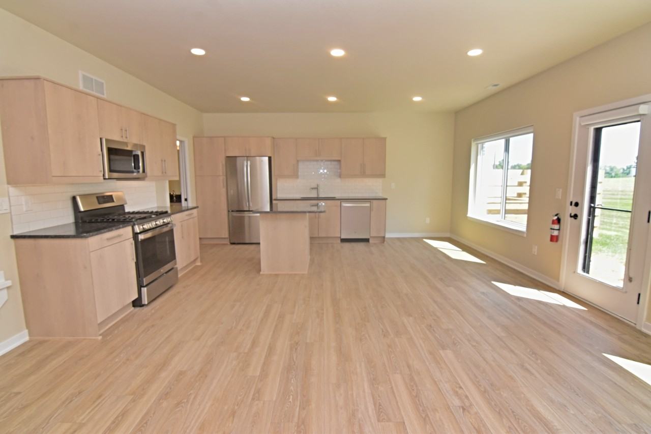 29 Crosby Park Dr #29 - Photo 3 of 41