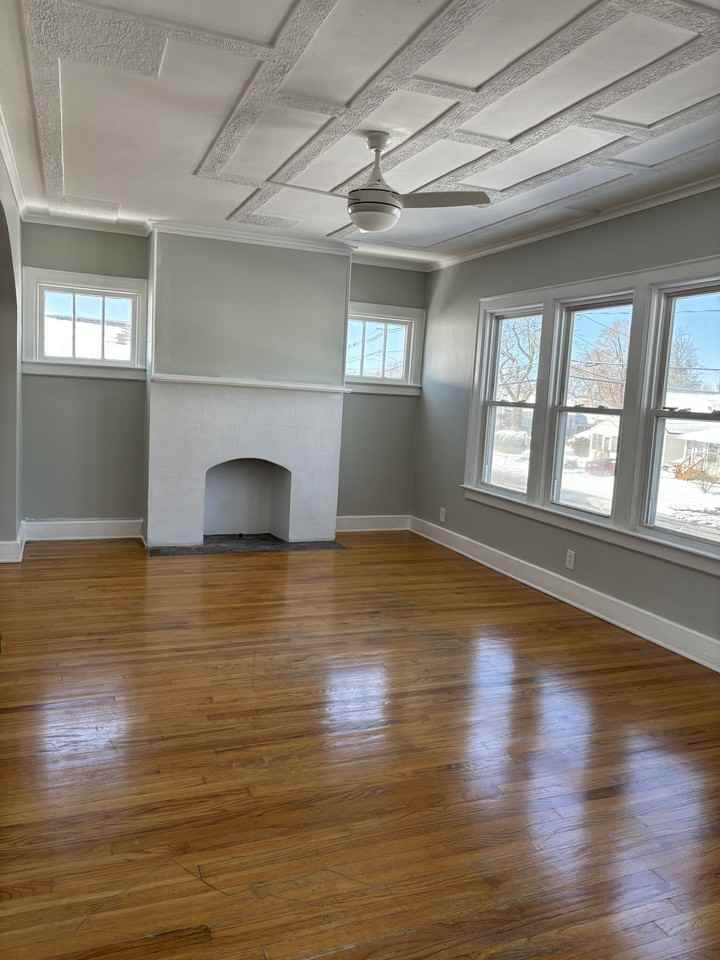 312 Roxford Rd S #2 - Photo 2 of 8