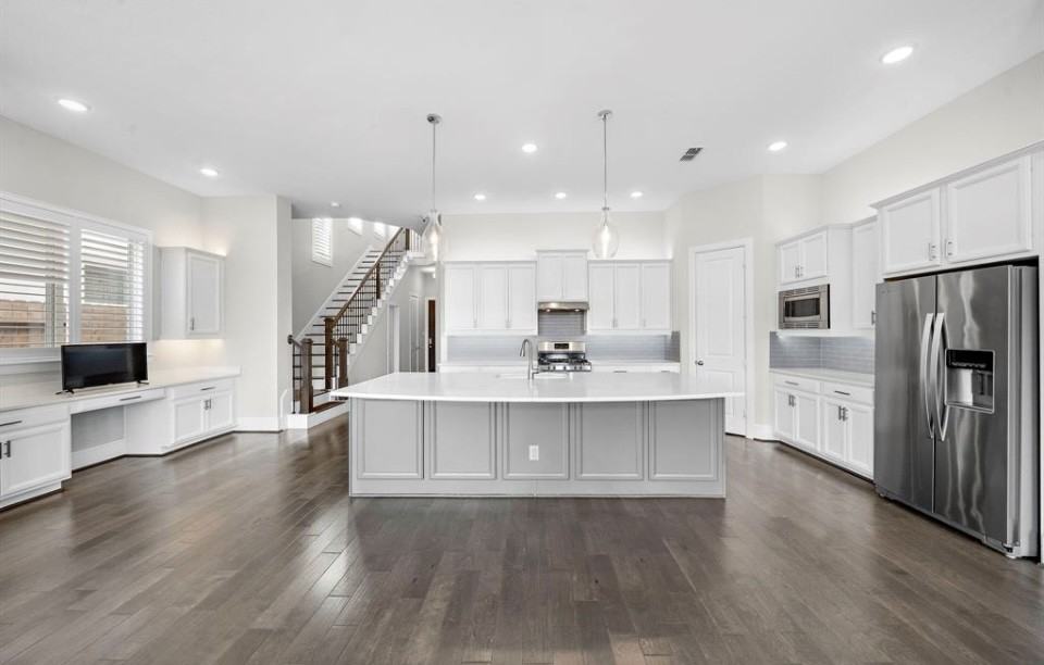 1403 Arkley Way #NA - Photo 2 of 19