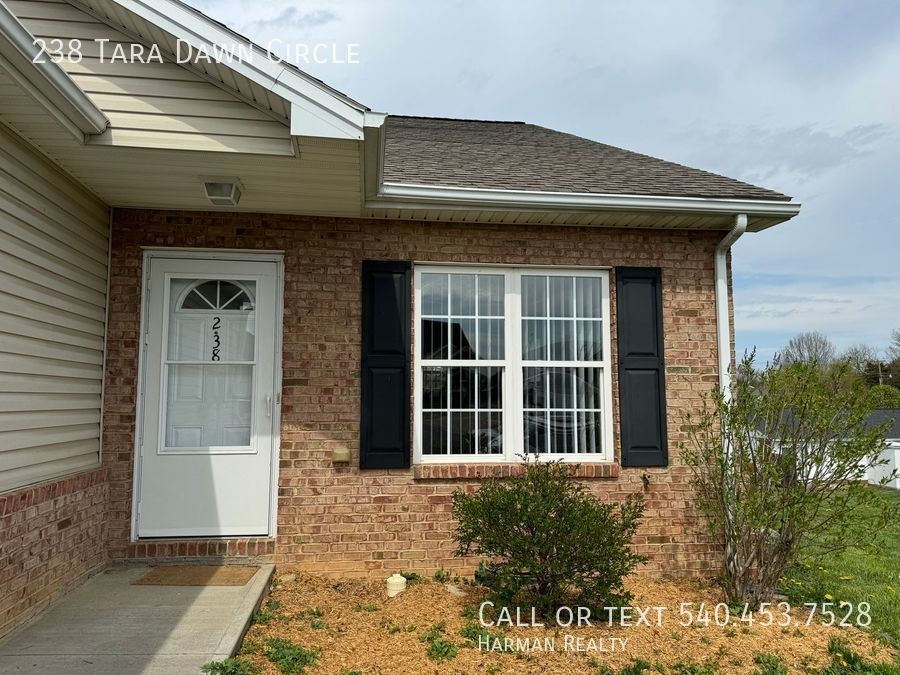 238 Tara Dawn Cir - Photo 2 of 16