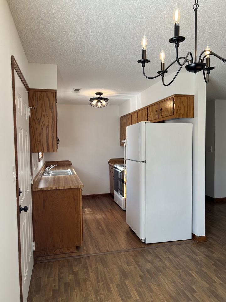 93 Kerry Dr #NA - Photo 3 of 10