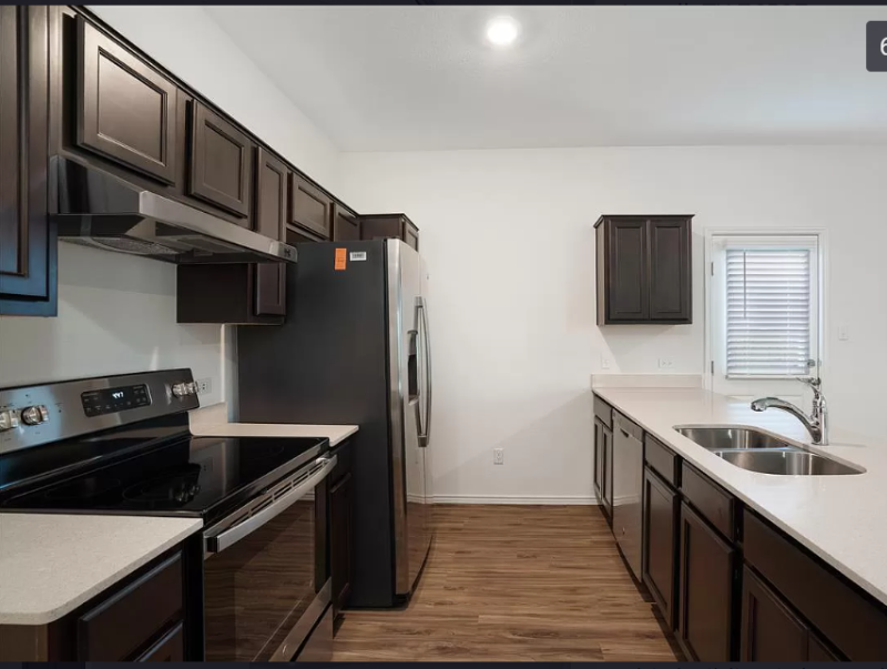 149 Vulcan Dr - Photo 5 of 16