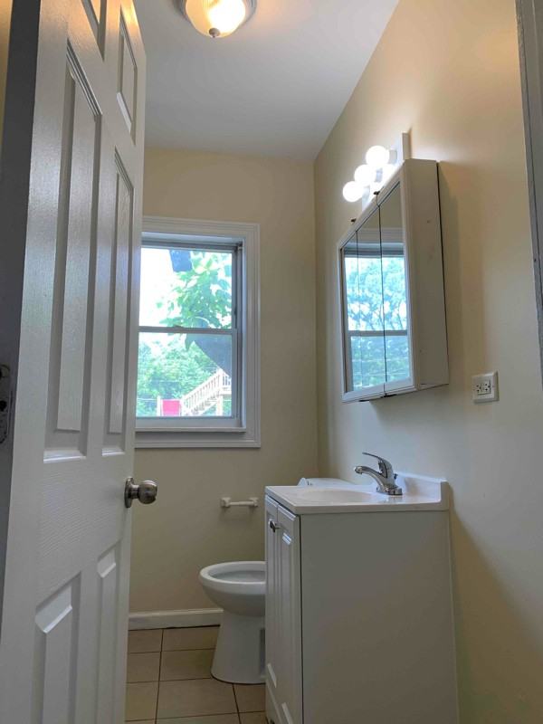 7219 S Langley Ave - Photo 5 of 5