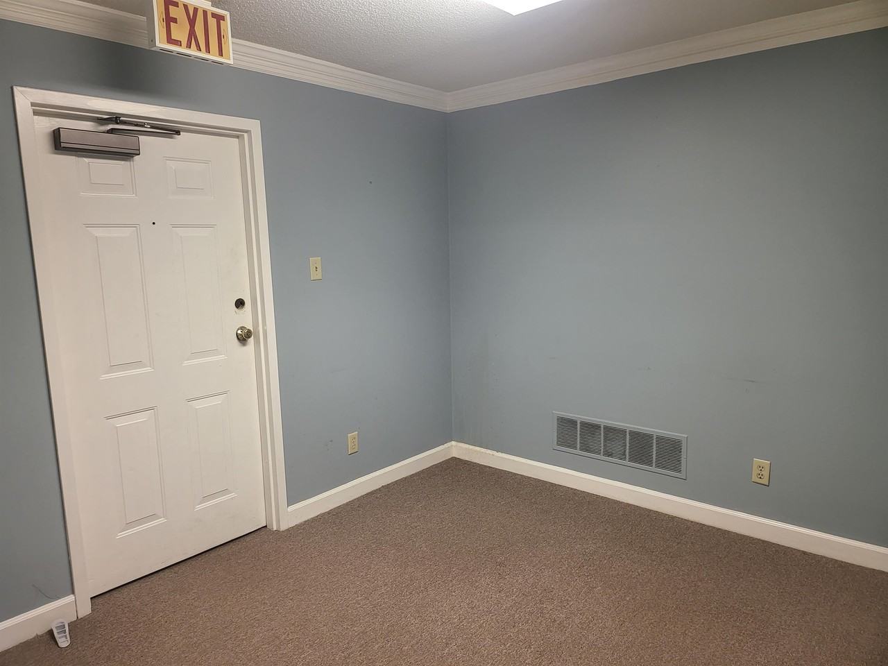 299 S Walnut Bend Rd - Photo 4 of 21