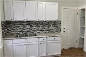 featured image of 3356 W 94th St