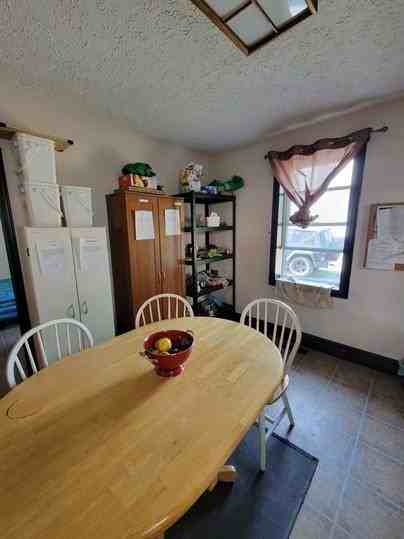 278 Hazel Street - Photo 4 of 12