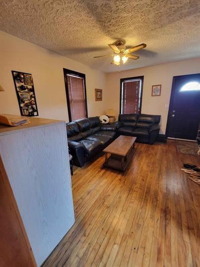 278 Hazel Street - Photo 5 of 12