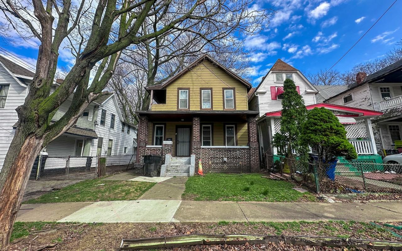 1427 East 61st Street, Unit B - Photo 2 of 25