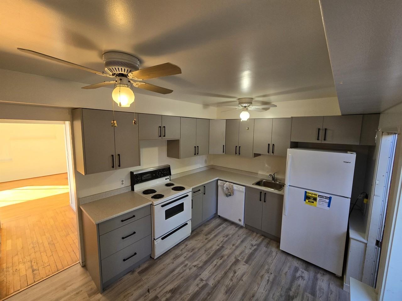 611 Fernhill Rd, Esquimalt, BC V9A 4Y7, CAN 2 unit Rentals Zumper