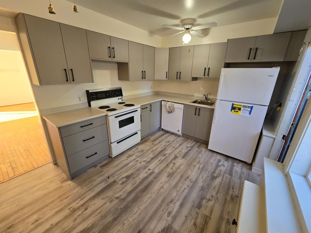 611 Fernhill Rd #1 - Photo 5 of 9
