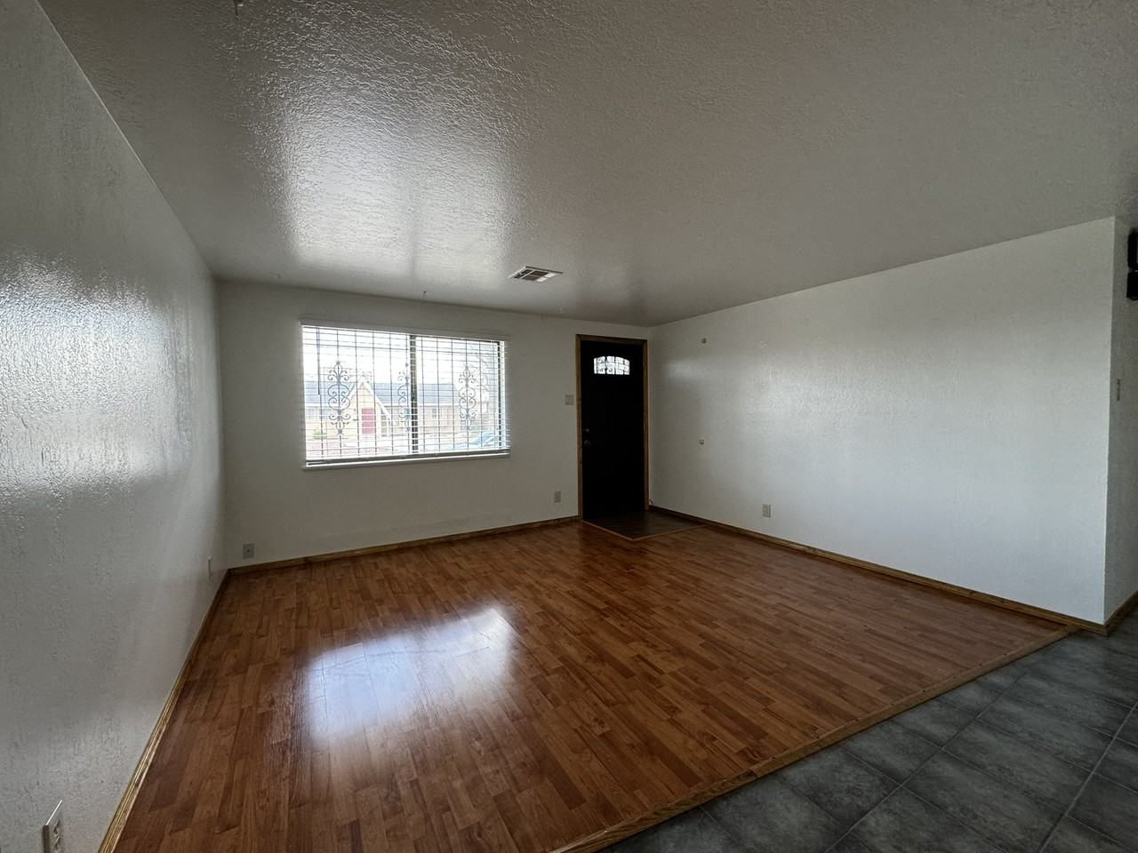 908 Faye Pl Ne #1 - Photo 4 of 20